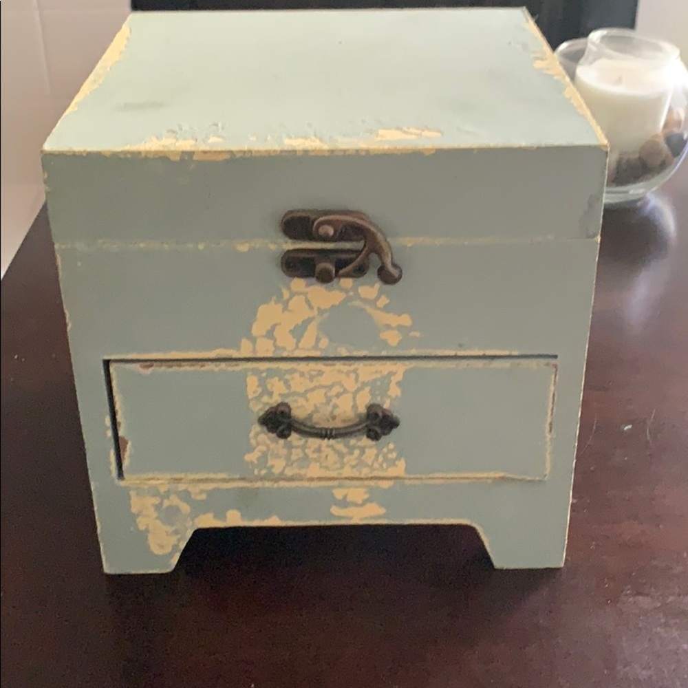 Cute accent piece